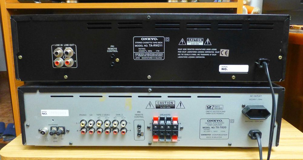 Amplituner si Deck Onkyo