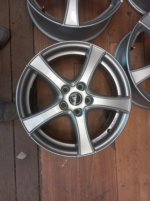 Jante r17 5x112 et 41 cb 57.1 vw skoda seat