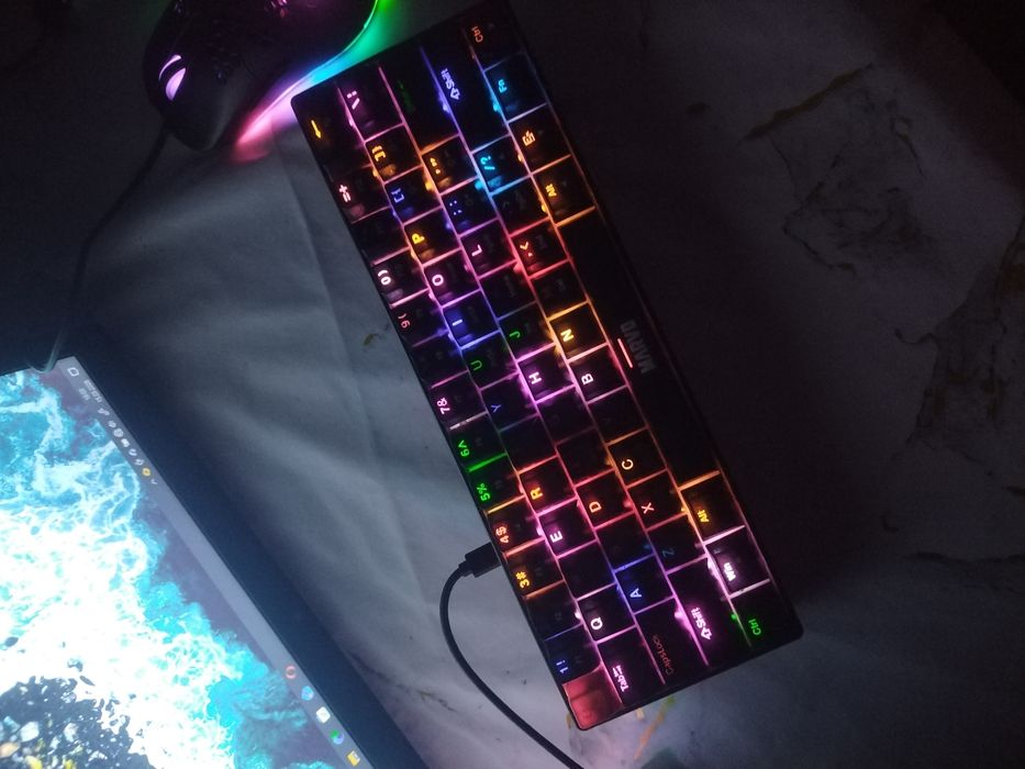 Vând kit gaming + laptop, potrivit pentru gaming ușor, birou sau școal