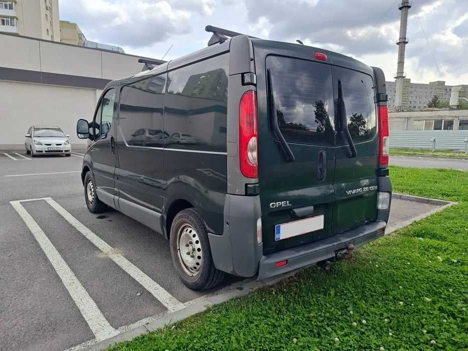 Opel Vivaro 2.5 CDI - Marfa - 2 Locuri - 146 CP