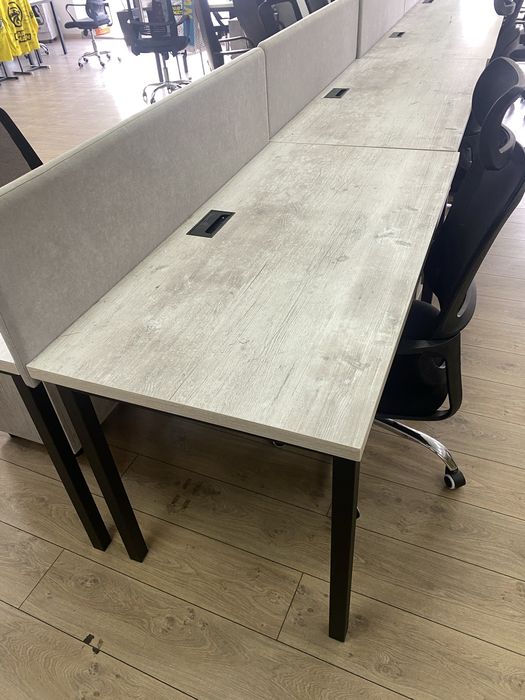 Продаем офисные столы, рабочий стол