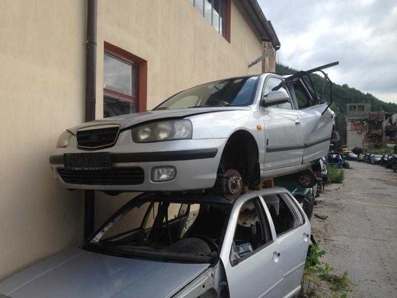Хюндай Елантра 2.0i 16V / Hyundai Elantra 2.0i 16V на части