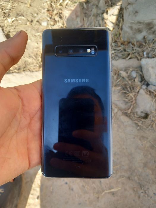 Samsung  s10+ sotiladi