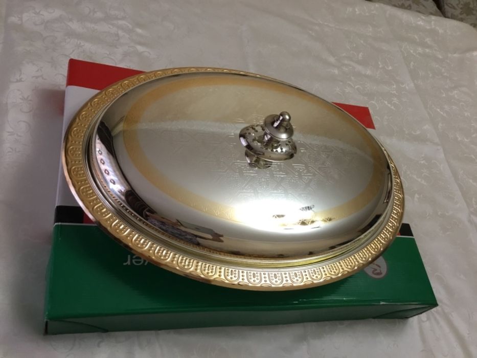 Продается большое блюдо .