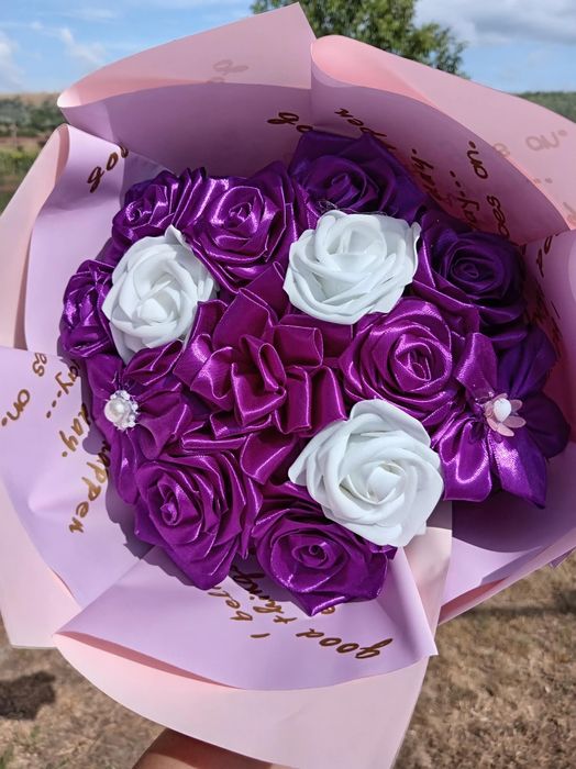 Buchet de trandafiri din Satin