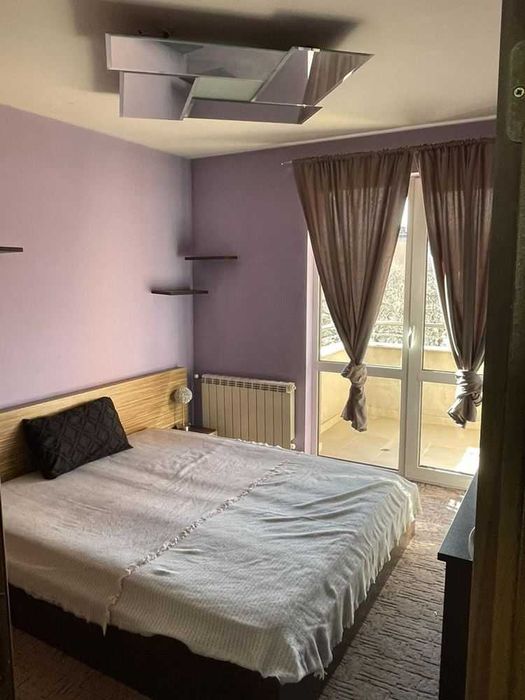 Отдавам под наем тристаен апартамент до Камела