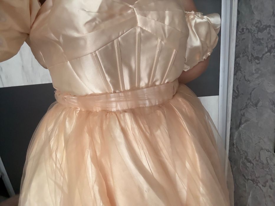 Официални бални рокли