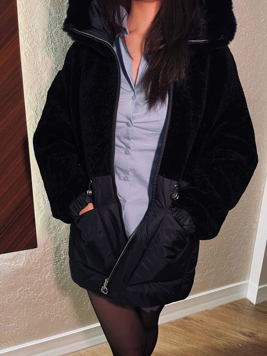 Темно-синяя куртка