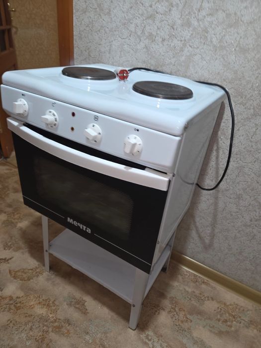 Продам Эл Плиту Мечта. 25000 Торг