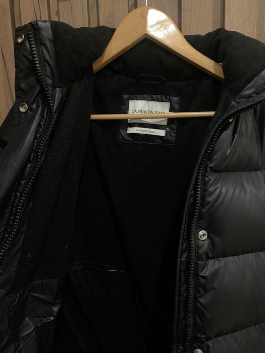Модный пуховик макси длины Calvin klein