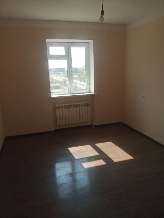 Yangi uylar  Guliston 6-mavzeda 4/3/7