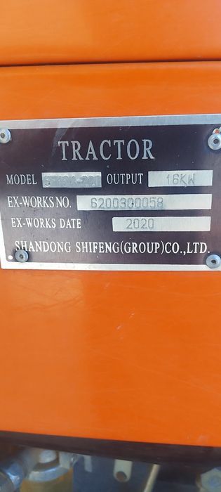 Traktor sotiladi