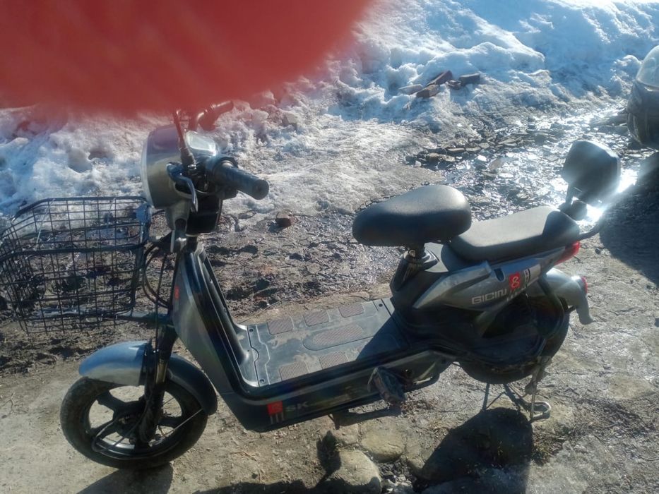 Продам детский велик и электромопед