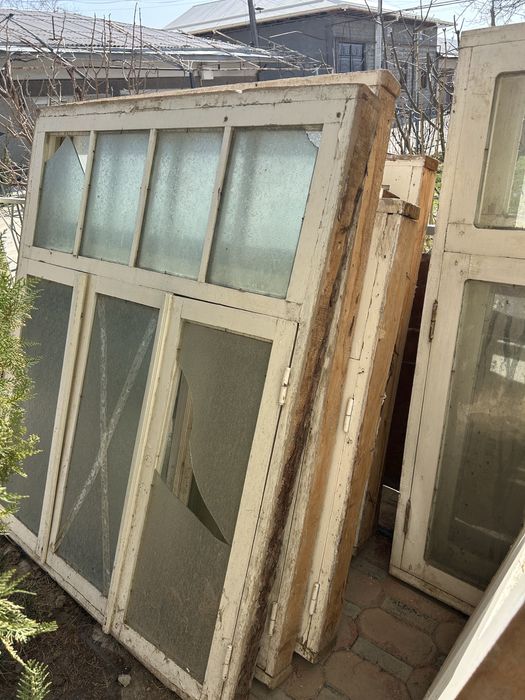 Eshik-derazalar kelishilgan holda!