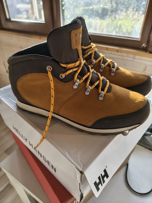 Helly hansen alesta mid