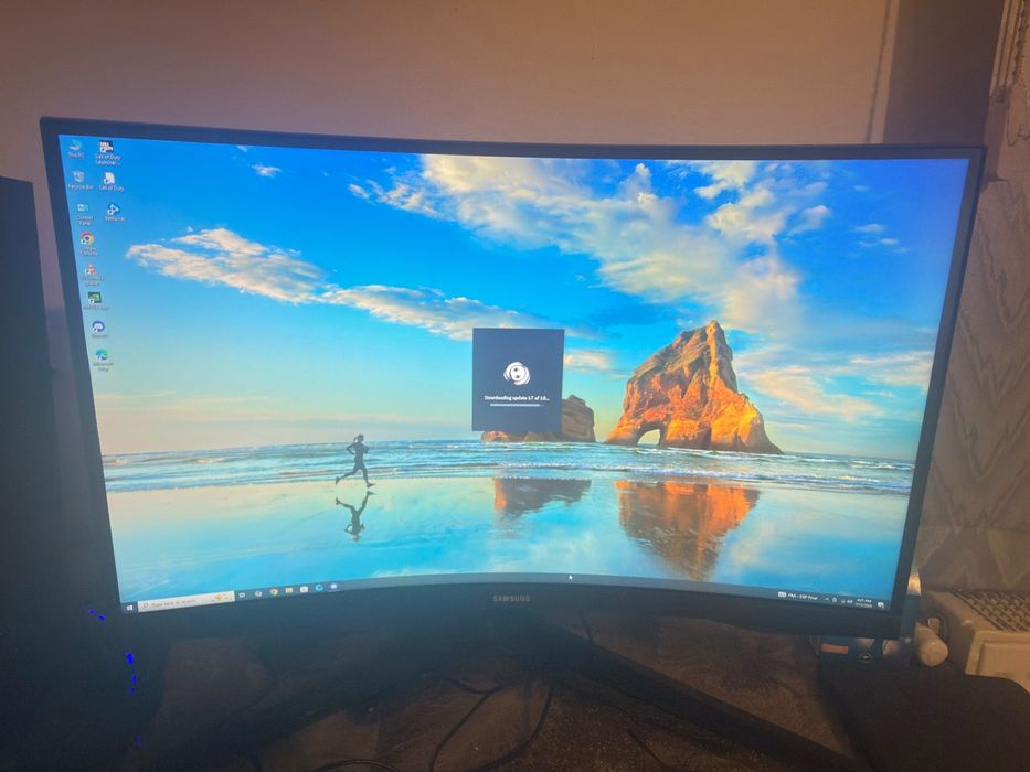 Vând PC,monitor Samsung și un ps4