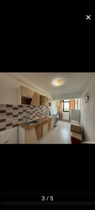 Vând apartament decomandat