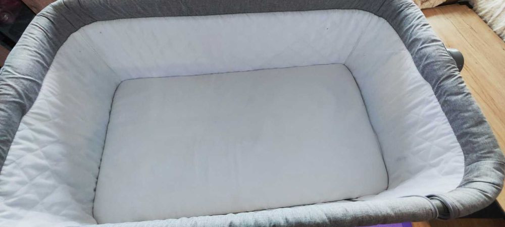 Детска кушетка за новородено.