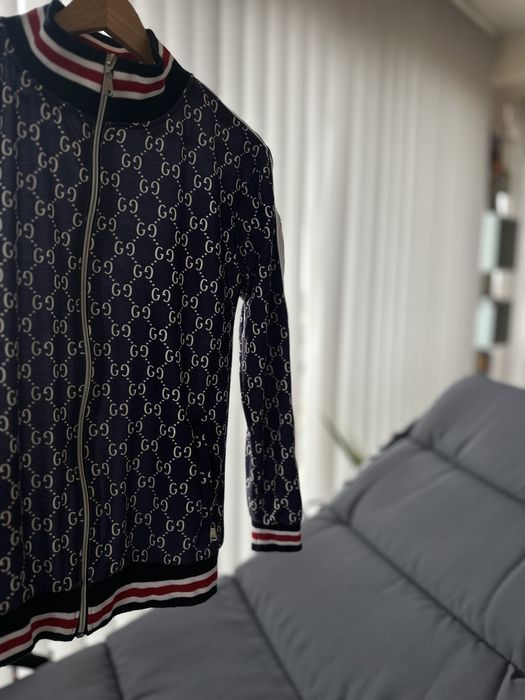 Gucci(суичър) ….