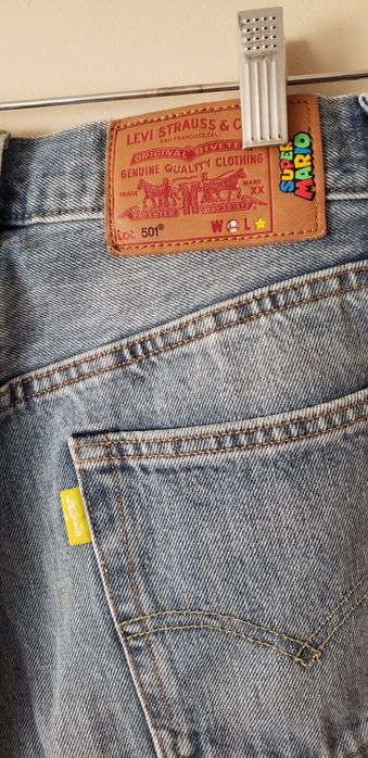 Blugi Levi's x Super Mario 501 mărime 30 x 32