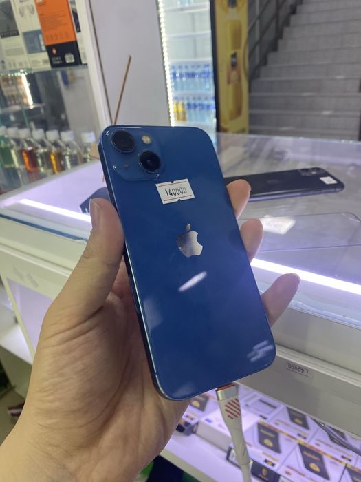 iPhone 13 256GB в отличном состтянии