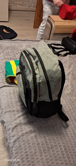 Rucsac unisex + cadou 40 lei