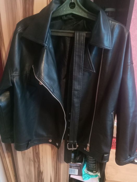 Продам вещи в идеальном состоянии.