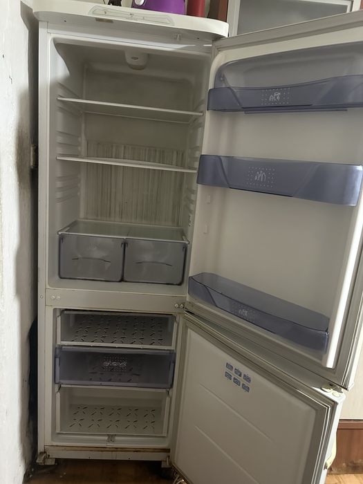 холодильник Бирюса