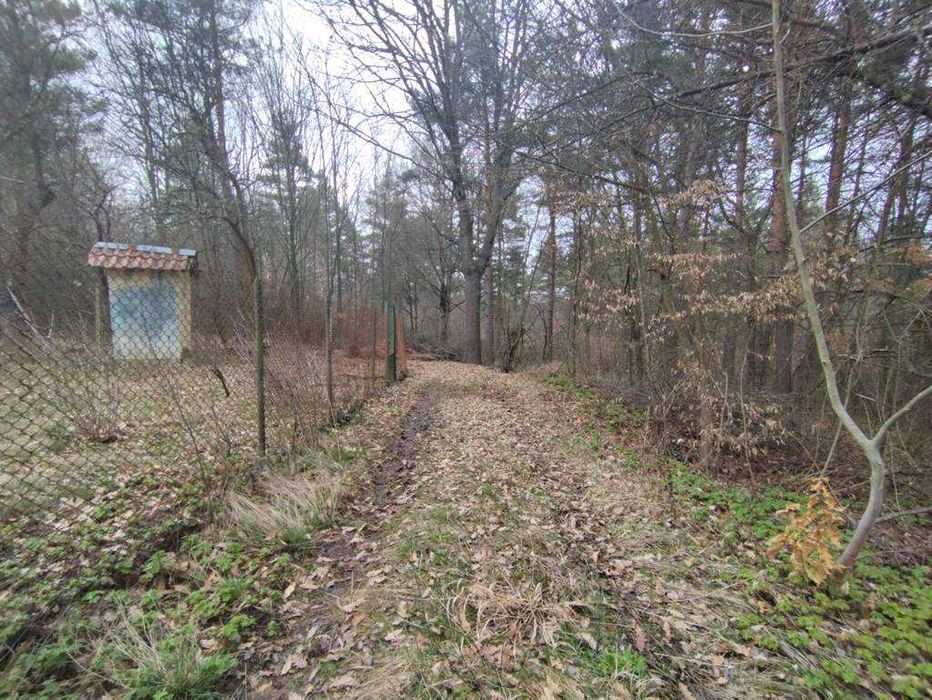 продавам парцел в.з. Ренов дол, до яз.Искър