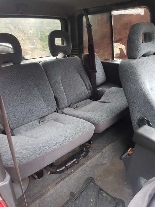 Dezmembrez Mitsubishi pajero shogun motor 2.8 cutie manuală.