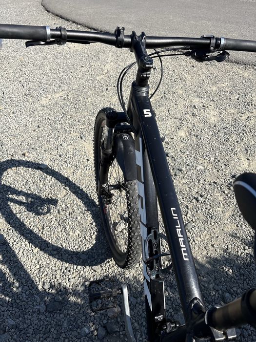Vând Trek Marlin 5 – 29” – foarte bine întreținută