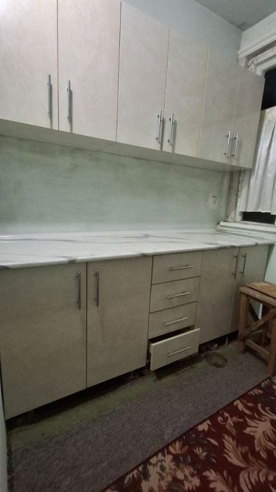 Ижарага 1 хонали уй