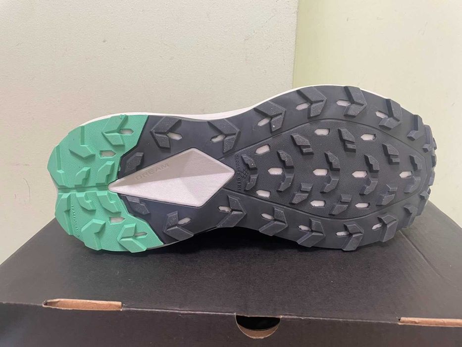 Нови мъжки маратонки The North Face Vectiv Enduris 4 Grey/Green размер 43