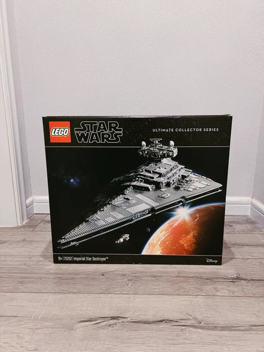 LEGO Star Wars 75252 Imperial Star Destroyer UCS – 4784 части
