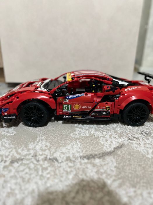 Продам Lego Ferrari 488 gte только в наличии
