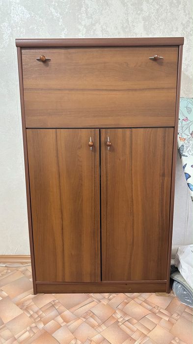 Продам шкаф в хорошом состояние,