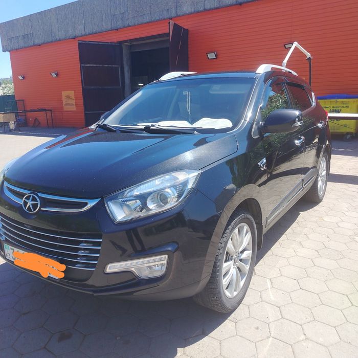 Автомобиль Жак S5 2019