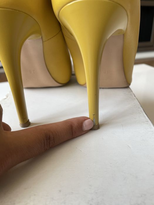 Обувки на ток