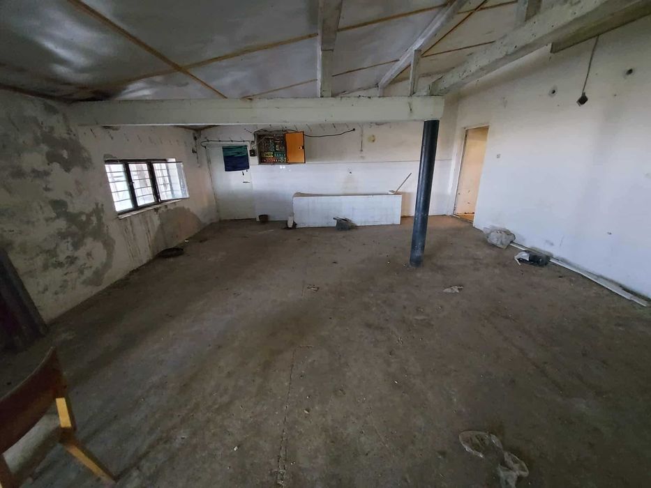 Продава се Промишлена сграда в с. Момино, Област Търговище - 570 кв.м за 188 €/кв.м - Снимка #8