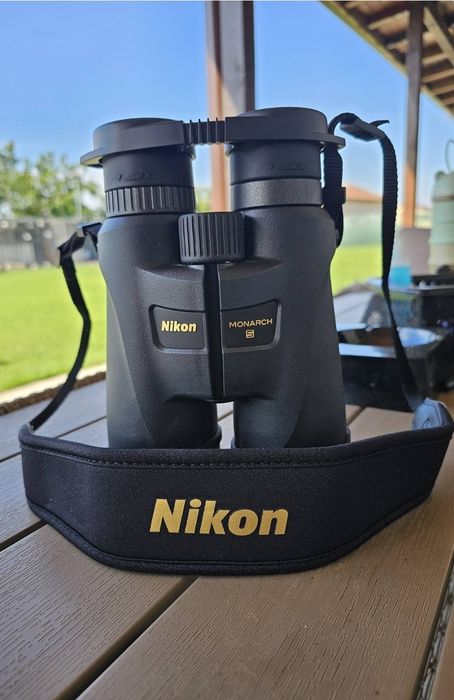 Бинокъл NIKON MONARCH 5 8X56