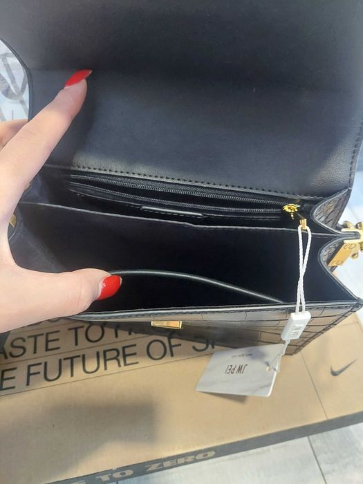 Дамска чанта естествена кожа