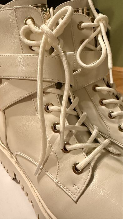 Дамски боти GUESS