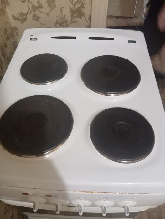 Продам электро плиту