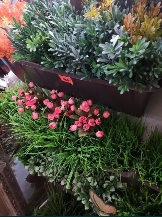 Искусственая трава, сухоцветы