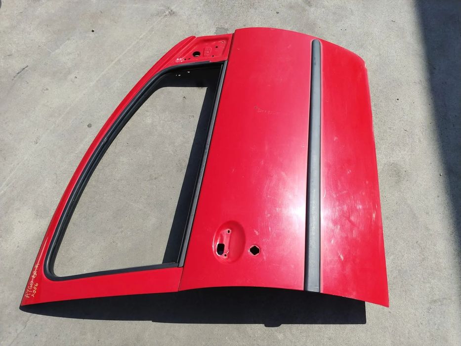 usa portiera dreapta fata  peugeot 107