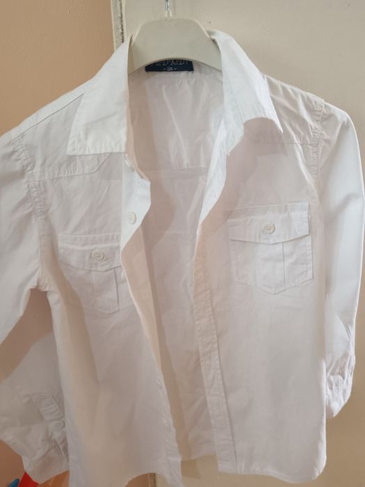 Бели ризи за ученици