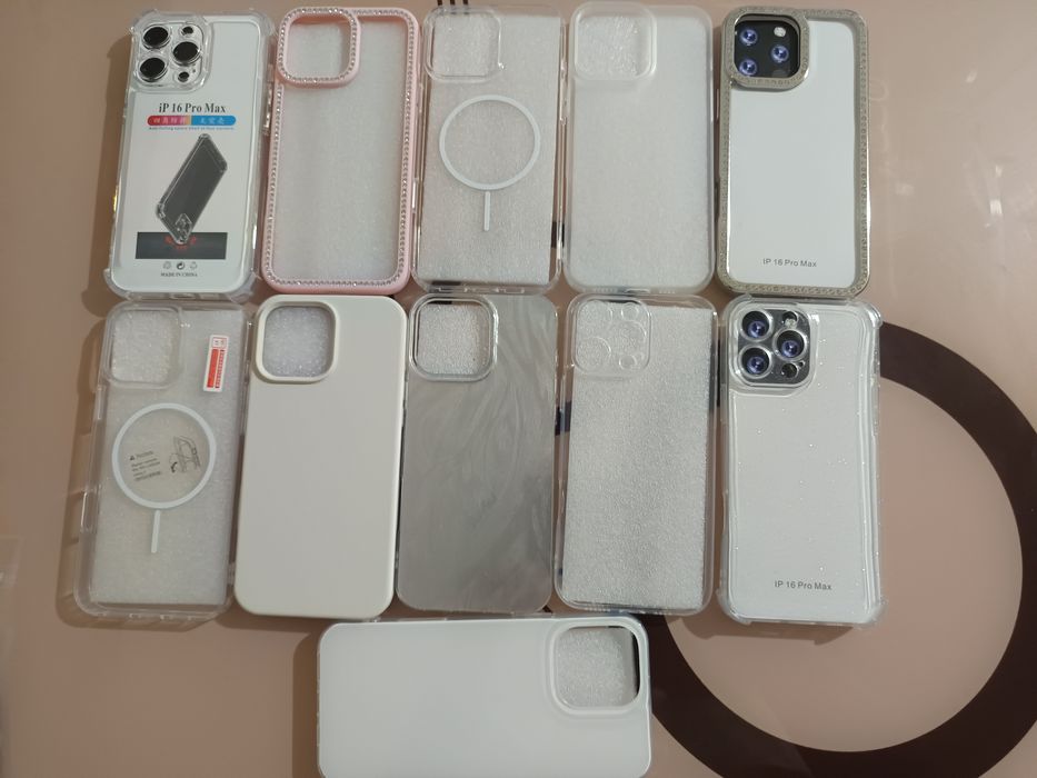 Vând husă iPhone 16 pro max