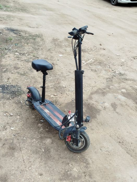 Продам электросамокат