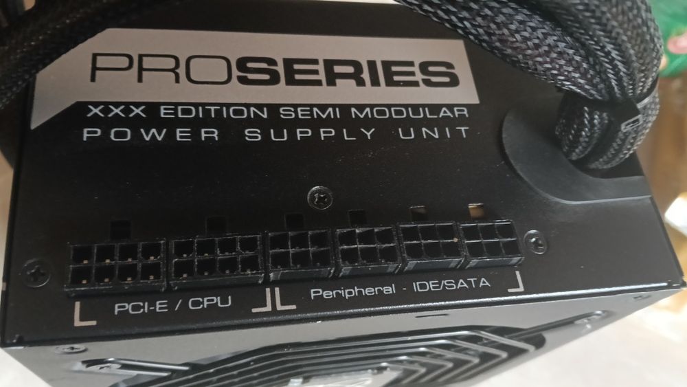 Sursa XFX Pro 750W XXX Edition Semi  modular