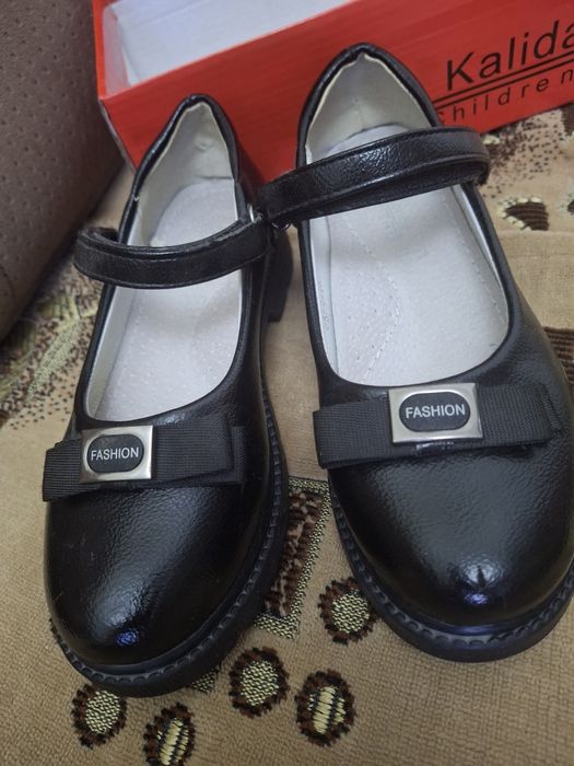 Кизлар учун оёк кийим